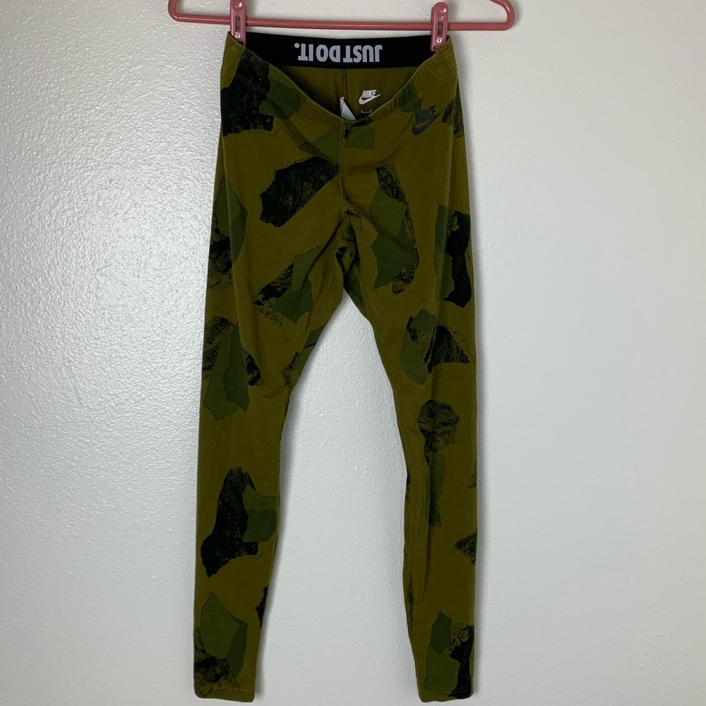 Nike women’s workout leggings